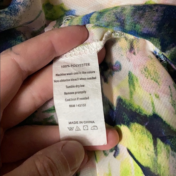 CHIC HAPPENS FLORAL SHEER KIMONO SMALL - Picture 5 of 5